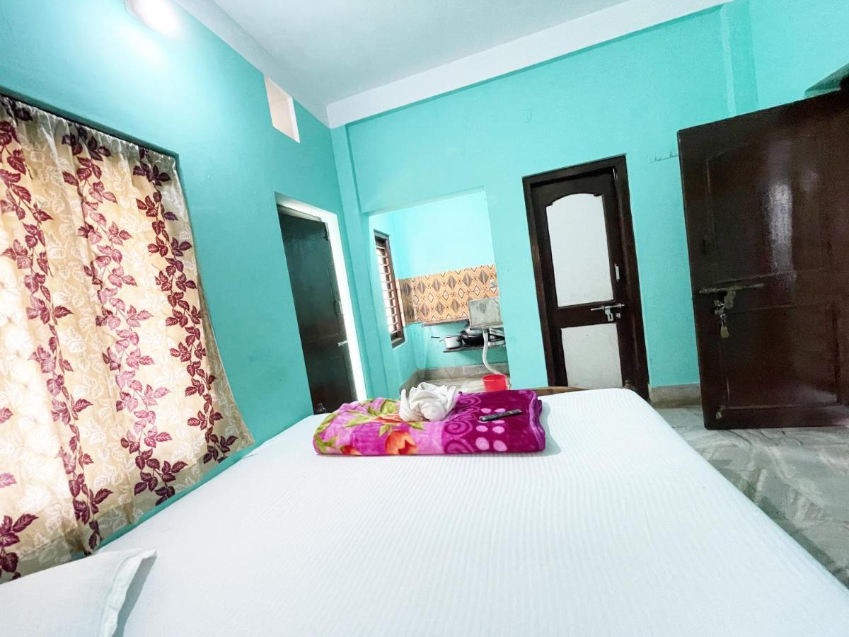 Hotel Radha Krishna Purî Extérieur photo