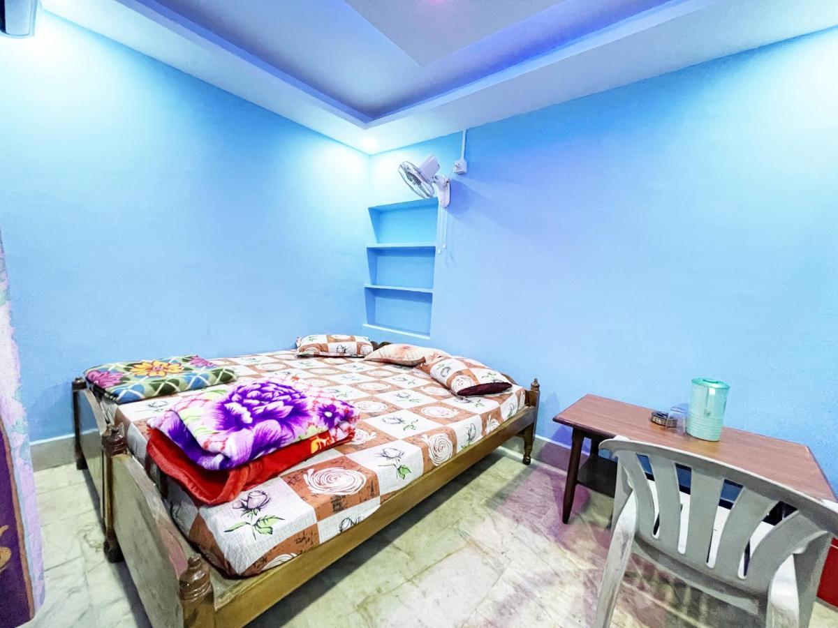 Hotel Radha Krishna Purî Extérieur photo